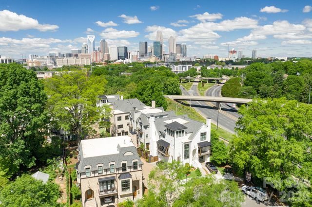 607 Mattie Rose Lane, Charlotte, NC 28204