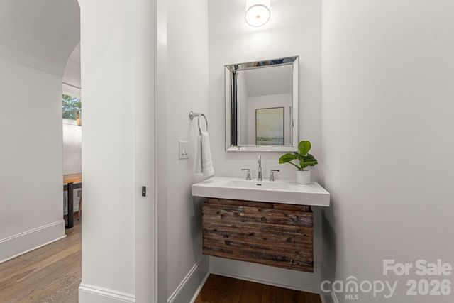 607 Mattie Rose Lane, Charlotte, NC 28204