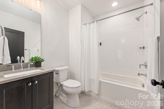 607 Mattie Rose Lane, Charlotte, NC 28204