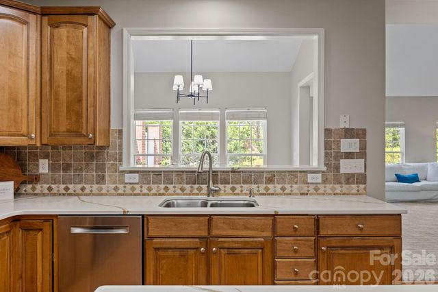 9711 Sunset Grove Drive, Huntersville, NC 28078