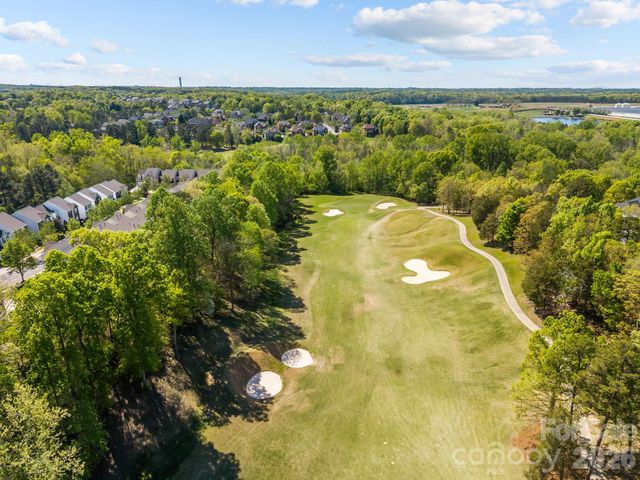 9711 Sunset Grove Drive, Huntersville, NC 28078