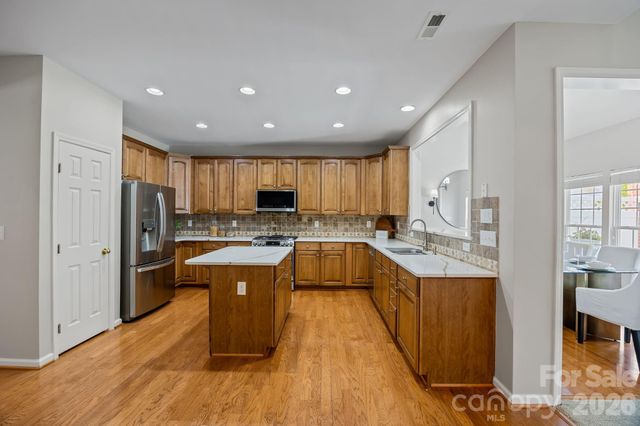 9711 Sunset Grove Drive, Huntersville, NC 28078