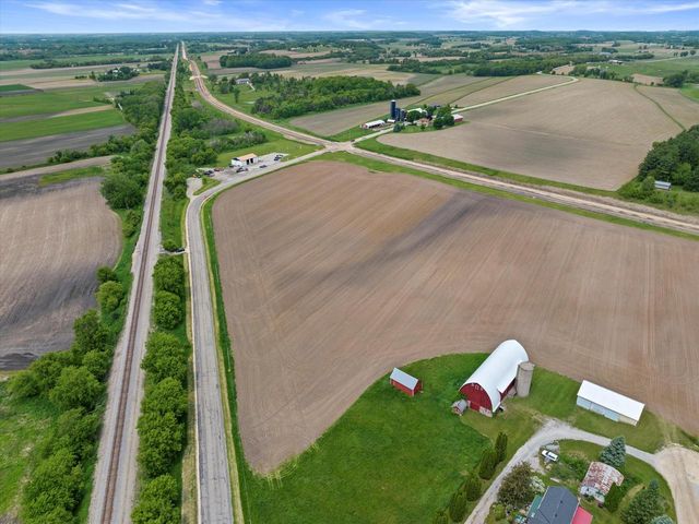 Lt00 MARIETTA AVENUE, Ixonia, WI 53036