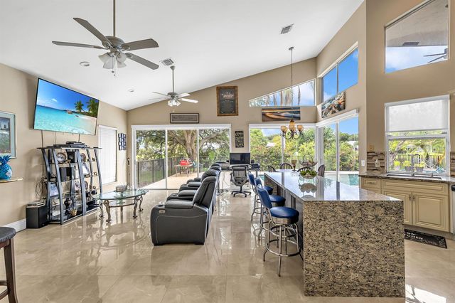 4300 NW 63rd Avenue, Coral Springs, FL 33067