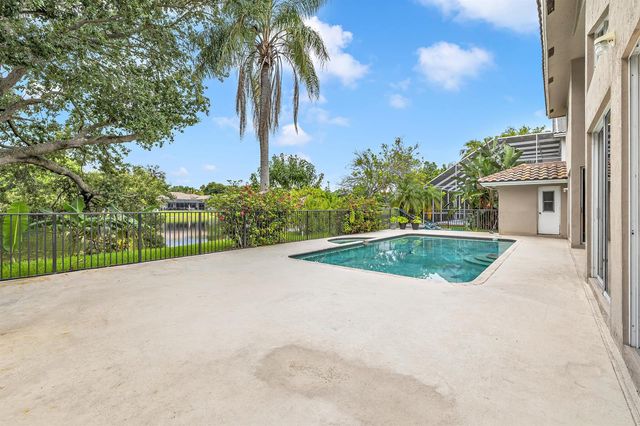 4300 NW 63rd Avenue, Coral Springs, FL 33067