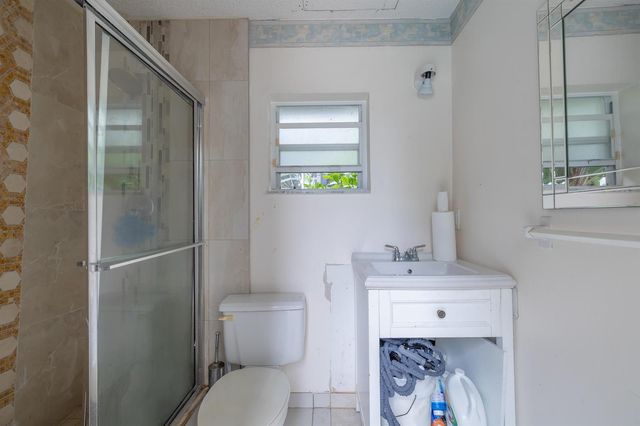 4300 NW 63rd Avenue, Coral Springs, FL 33067