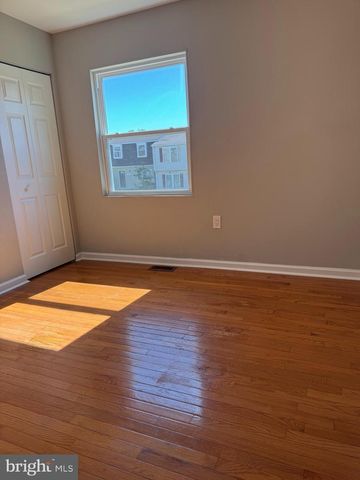 900 NADINE CT, Landover, MD 20785