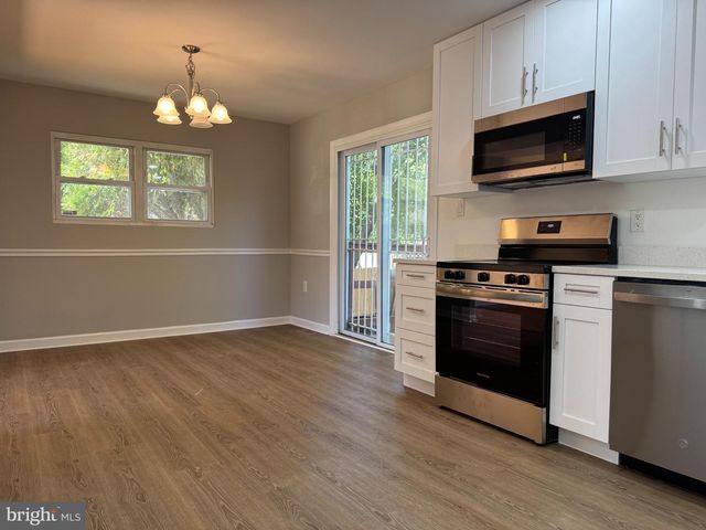 900 NADINE CT, Landover, MD 20785