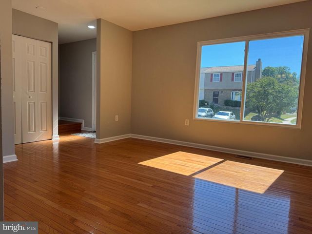 900 NADINE CT, Landover, MD 20785