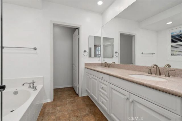 2056 Owens, Fullerton, CA 92833