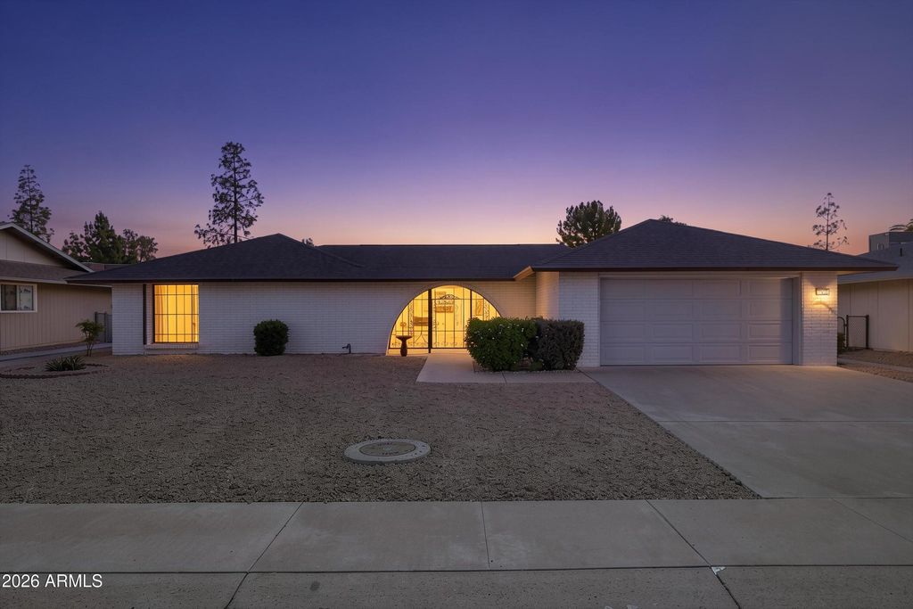 18621 N 103RD Avenue, Sun City, AZ 85373 — exterior