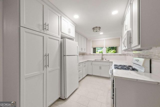 5970 Rachel Ridge, Peachtree Corners, GA 30092