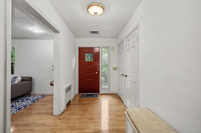 26 Midvale Road, Hartsdale, NY 10530