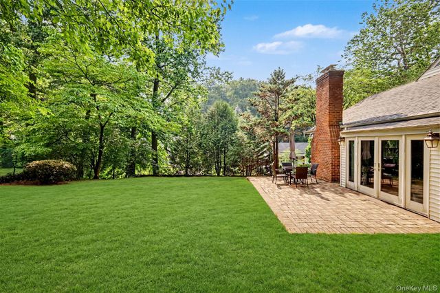 26 Midvale Road, Hartsdale, NY 10530
