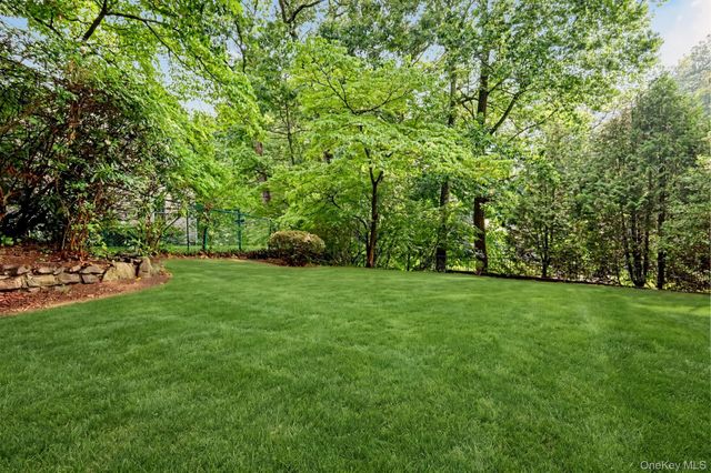 26 Midvale Road, Hartsdale, NY 10530