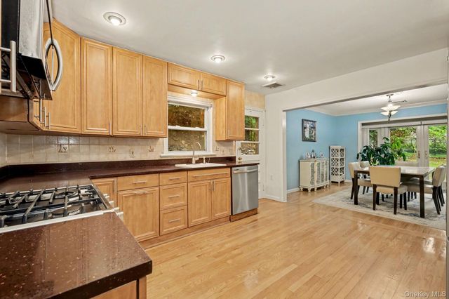 26 Midvale Road, Hartsdale, NY 10530
