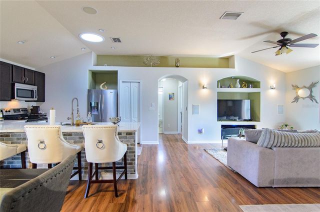 41 WOOD CENTER LANE, Palm Coast, FL 32164