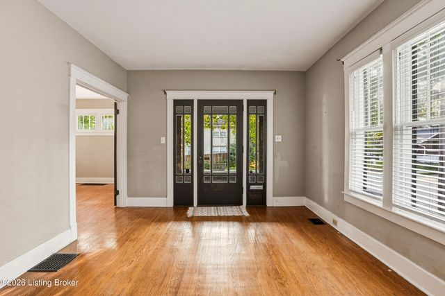 1753 Shady Ln, Louisville, KY 40205