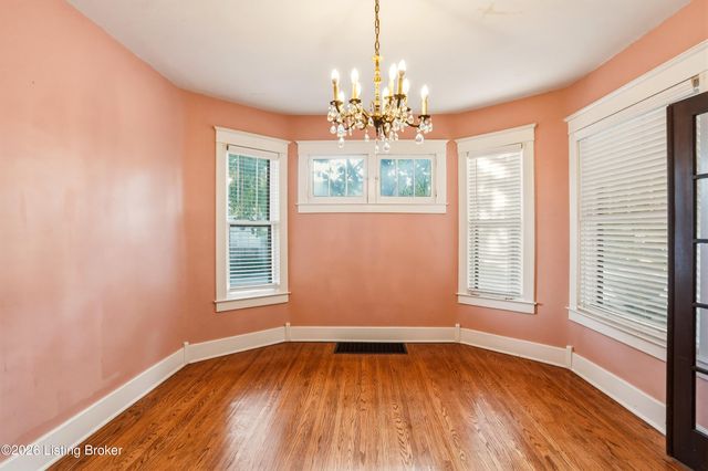 1753 Shady Ln, Louisville, KY 40205
