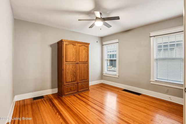 1753 Shady Ln, Louisville, KY 40205