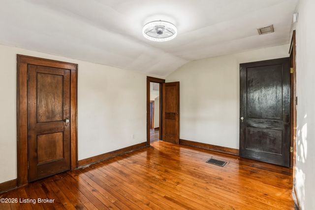 1753 Shady Ln, Louisville, KY 40205