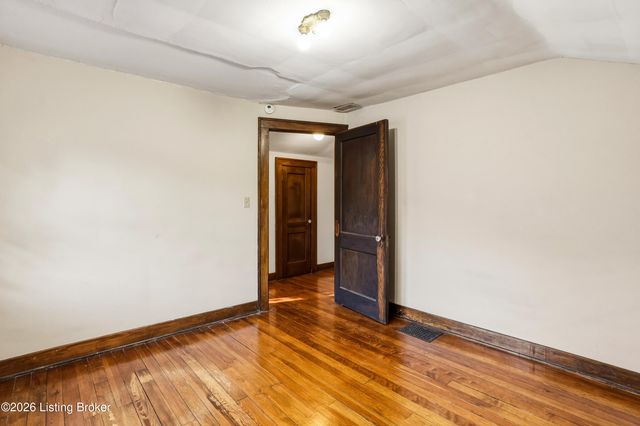 1753 Shady Ln, Louisville, KY 40205