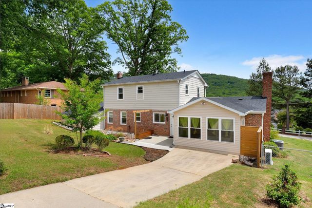 105 Club View Drive, Greenville, SC 29609