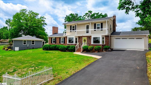 105 Club View Drive, Greenville, SC 29609