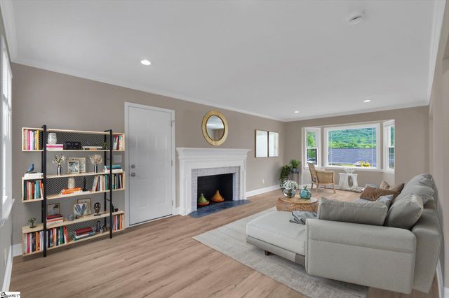 105 Club View Drive, Greenville, SC 29609