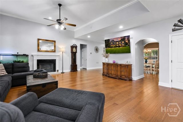 214 Cypress Lakes Drive, Bloomingdale, GA 31302