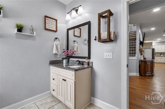 214 Cypress Lakes Drive, Bloomingdale, GA 31302