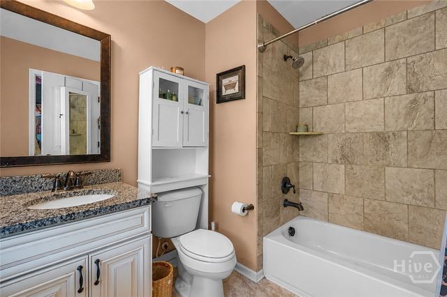 214 Cypress Lakes Drive, Bloomingdale, GA 31302