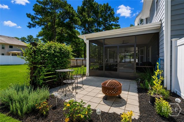 214 Cypress Lakes Drive, Bloomingdale, GA 31302