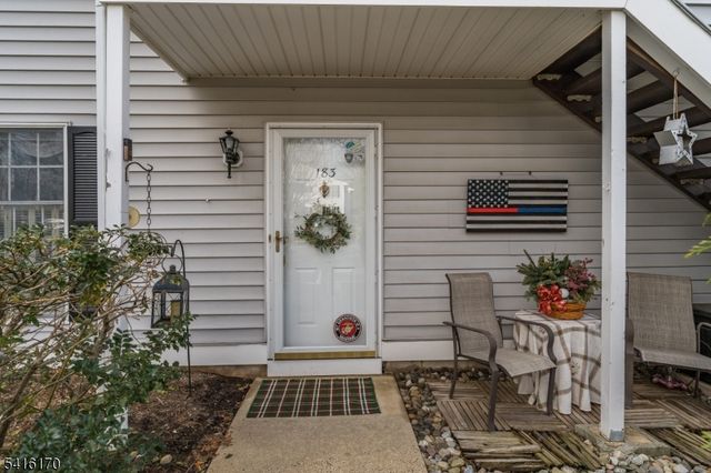 183 Milkweed Ct, Readington Twp., NJ 08887