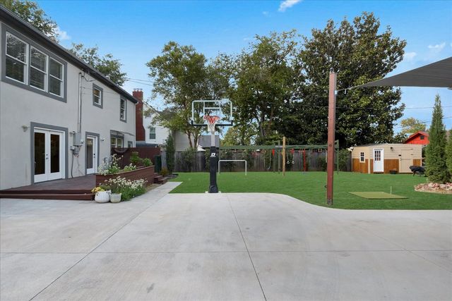 1215 S Owasso Avenue, Tulsa, OK 74120