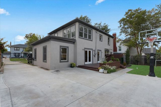 1215 S Owasso Avenue, Tulsa, OK 74120
