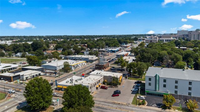 1215 S Owasso Avenue, Tulsa, OK 74120