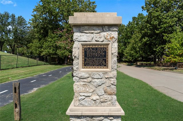1215 S Owasso Avenue, Tulsa, OK 74120