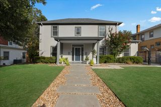 1215 S Owasso Avenue, Tulsa, OK 74120