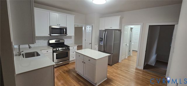 10984 Elmont Woods Dr, Hanover, VA 23059