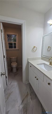 10984 Elmont Woods Dr, Hanover, VA 23059
