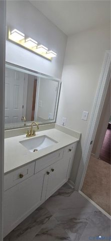 10984 Elmont Woods Dr, Hanover, VA 23059