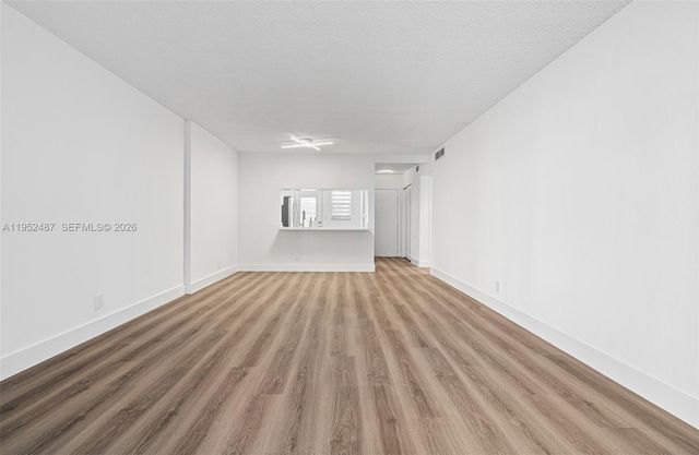 901 NE 14th Ave 205, Hallandale Beach, FL 33009