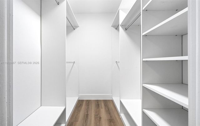 901 NE 14th Ave 205, Hallandale Beach, FL 33009