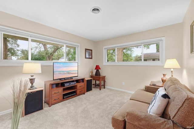 3526 Owaissa Way, Fort Wayne, IN 46809