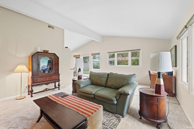 3526 Owaissa Way, Fort Wayne, IN 46809