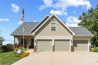 110 Willow Lane, North Liberty, IA 52317