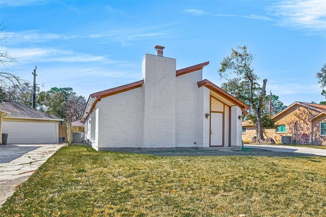 2406 Deasa Drive, Spring, TX 77373