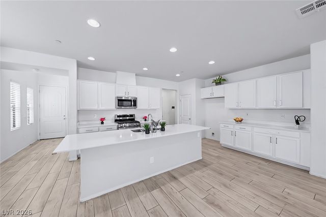 568 Our Heritage Street, Henderson, NV 89011