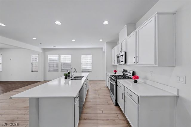 568 Our Heritage Street, Henderson, NV 89011